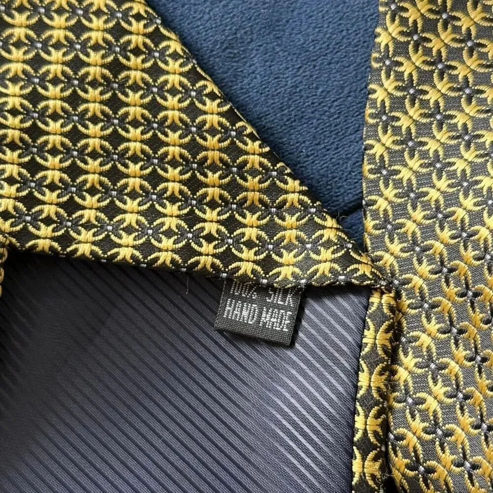 HUGO BOSS 100% Silk Designer Men’s Wide Neck Tie | Gold & Black | Excellent NWOT